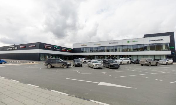 Южно-Сахалинск меняет облик с помощью единого стиля вывесок Южно-Сахалинск меняет облик с помощью единого стиля вывесок