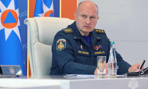 В беде не оставят: Глава МЧС Александр Куренков - о новых мерах поддержки пострадавших при ЧС В беде не оставят: Глава МЧС Александр Куренков - о новых мерах поддержки пострадавших при ЧС