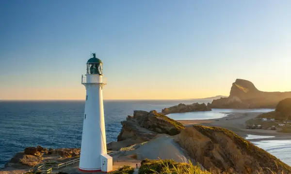 3 к. квартира • Брежневка • 55 кв.м. • 4/4 этаж
 3 к. квартира • Брежневка • 55 кв.м. • 4/4 этаж