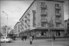 Книжный магазин на перекрестке ул. Ленина и пр. Победы Книжный магазин на перекрестке ул. Ленина и пр. Победы